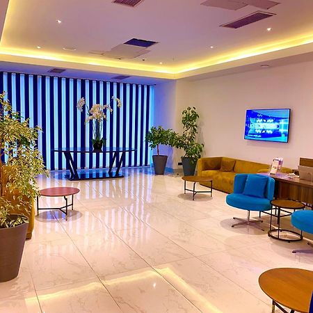 P A N O R A M A A P R T H T E L Orbi With Sea View Otel Batum Dış mekan fotoğraf