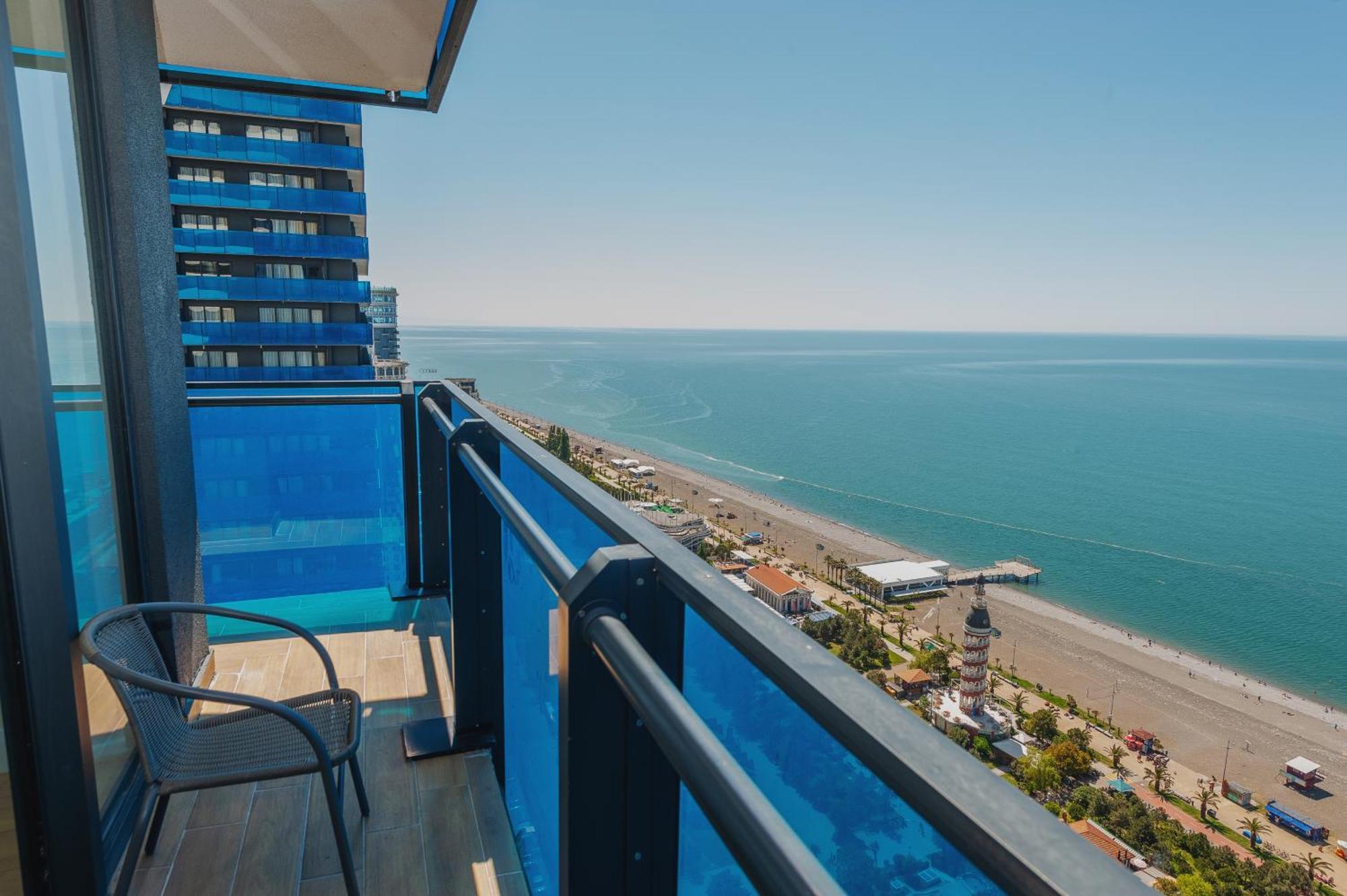P A N O R A M A A P R T H T E L Orbi With Sea View Otel Batum Dış mekan fotoğraf