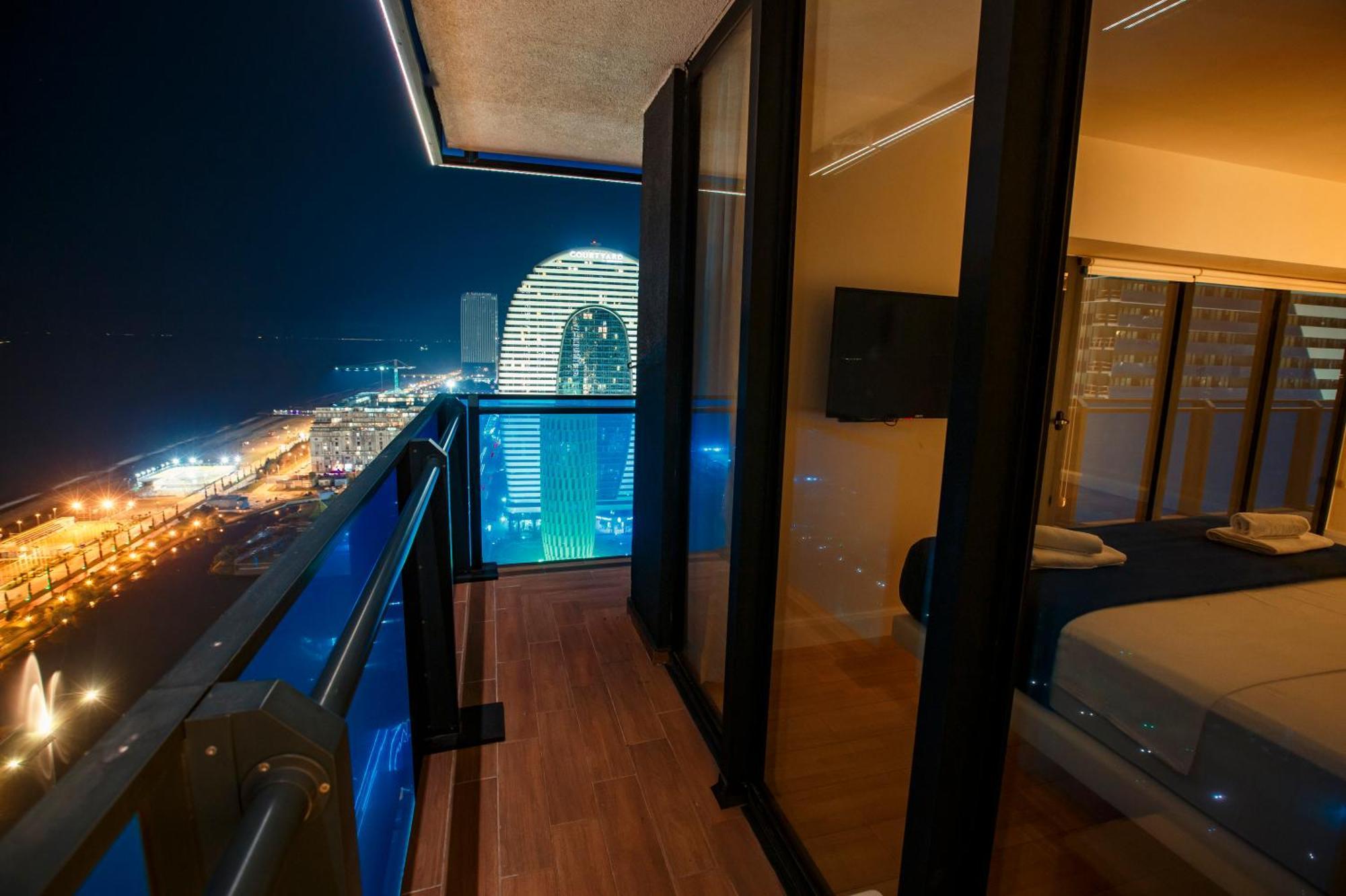 P A N O R A M A A P R T H T E L Orbi With Sea View Otel Batum Dış mekan fotoğraf