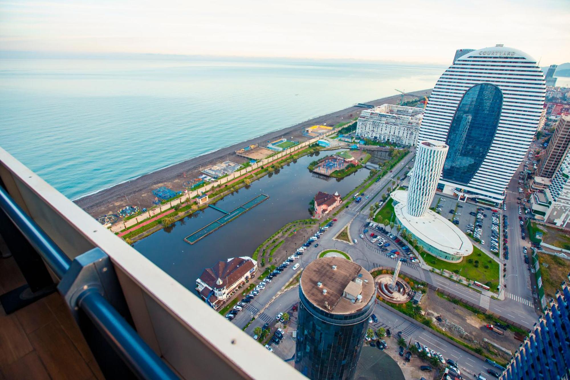 P A N O R A M A A P R T H T E L Orbi With Sea View Otel Batum Dış mekan fotoğraf