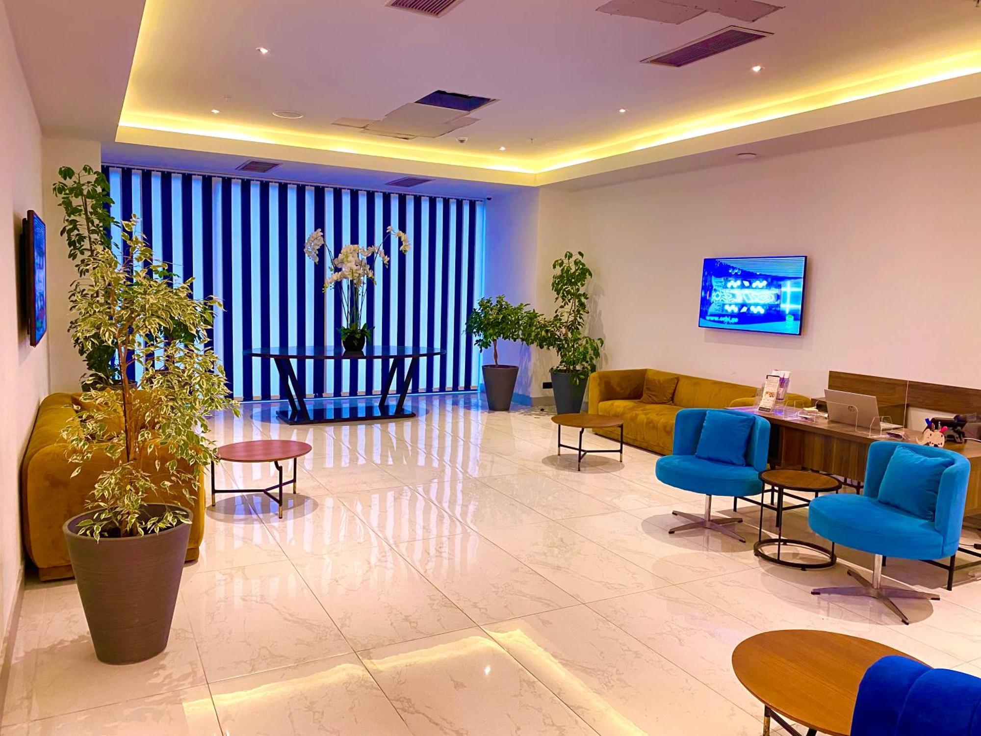 P A N O R A M A A P R T H T E L Orbi With Sea View Otel Batum Dış mekan fotoğraf