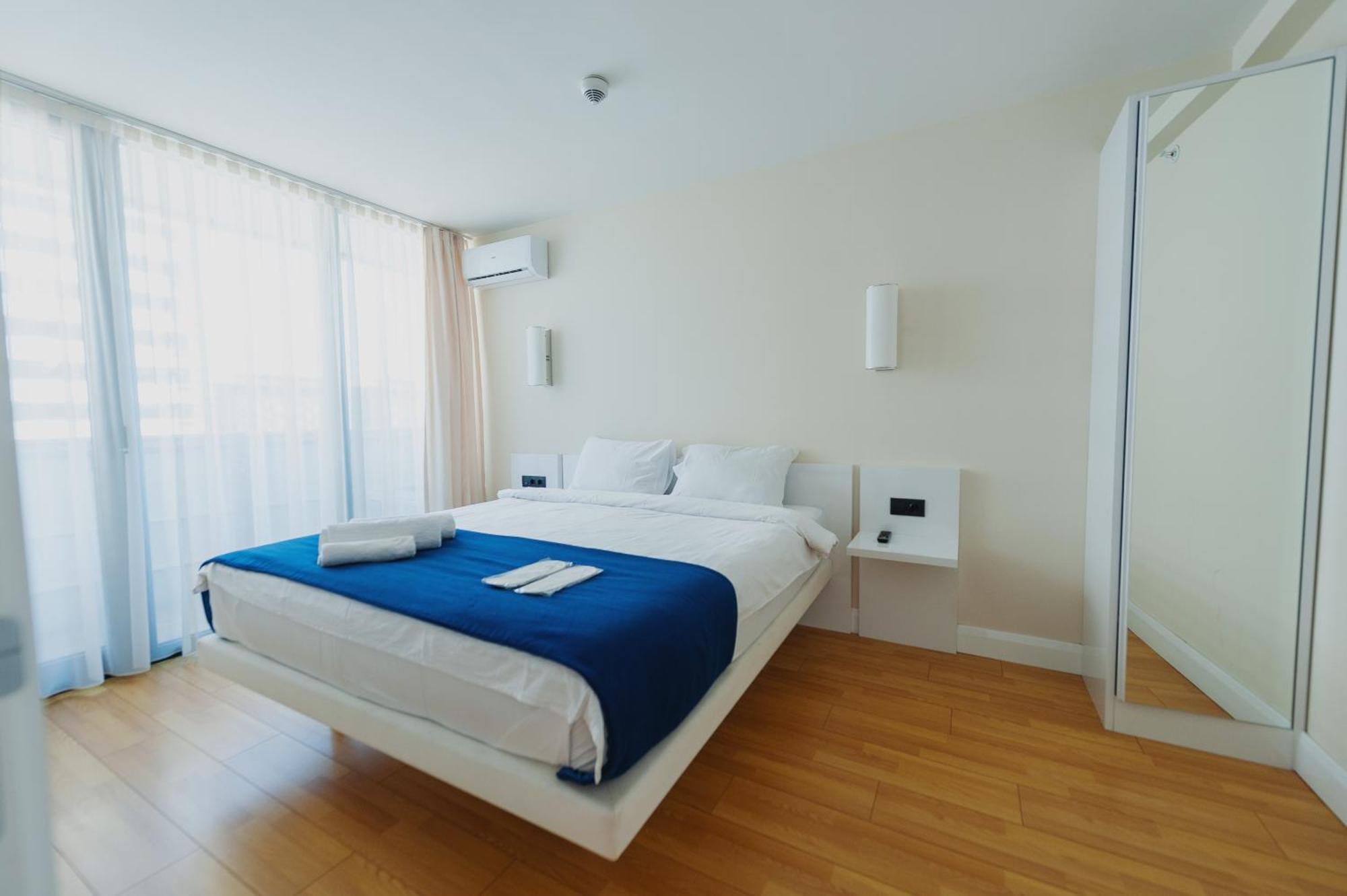 P A N O R A M A A P R T H T E L Orbi With Sea View Otel Batum Dış mekan fotoğraf